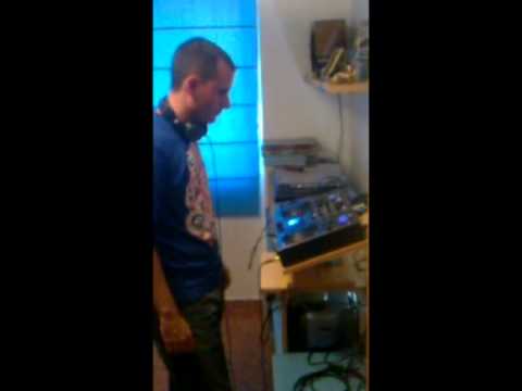 Juan Monteiro - Bedroom DJ Round 3.wmv