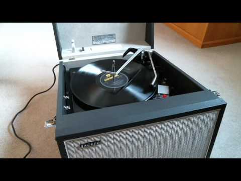 Mrs.Mills - Sleepy Time Gal; medley  (1965)