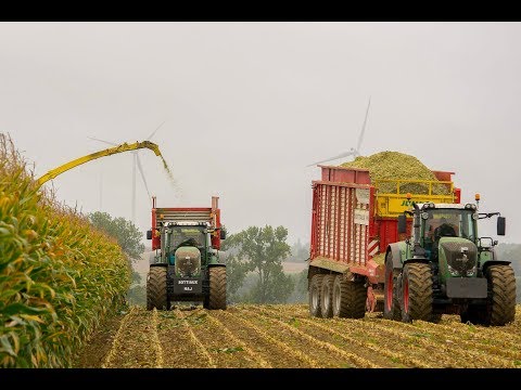 Ensilage par Sottiaux H&J | John Deere 8700 i | 7 Fendt | 2 John Deere