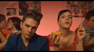 BETWEEN FRIENDS - affection