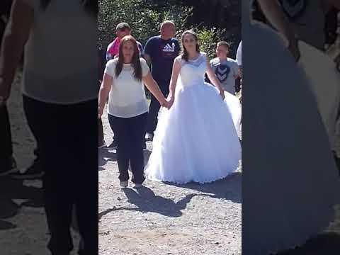 Svadba u Jadru kod Rada zvanog Gavran udaje kcerku.