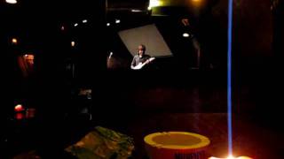 Chris Grundy solo at What the Dickens in Ebisu