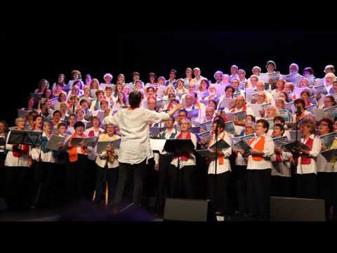 Les passionné(e)es de "Voix du Large", chorale de Gaspé