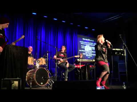 Unser Land -  Musik in Bewegung gegen rechts mit Ina & Kollektiv WortRock