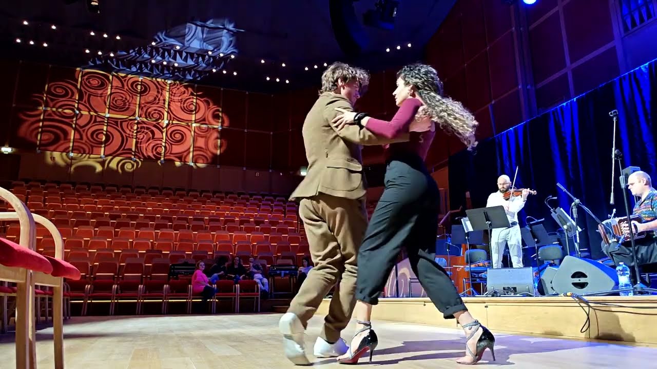 Dilara Ogretmen & Tymoteusz Ley, rehersal before the show in Philharmonics - Quarteto Re!Tango