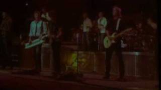 Doobie Brothers & Chicago - Listen To The Music (Live)