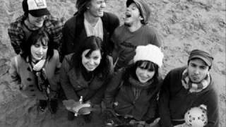 Los Campesinos - This Is A Flag, There Is No Wind (lyrics)