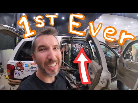 We Bet You Have NEVER Seen This Before!! WJ Grand Cherokee Pre-Bent Roll Cage!! Project Bumble Pt12