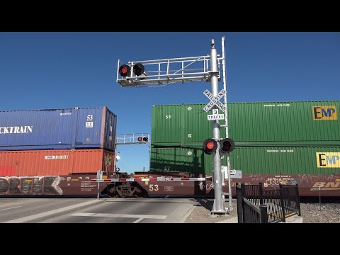 UP 8777 Intermodal Stack Train West/North (Detour), 28th St. Railroad Crossing, Sacramento CA