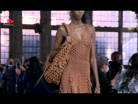 VALENTINO Accessories TRENDS Spring 2021 - Fashion Channel