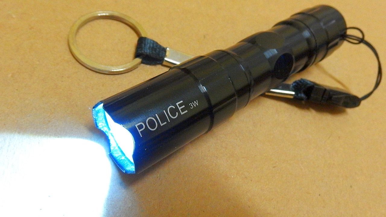 $1 Police LED Flashlight - Test and Teardown