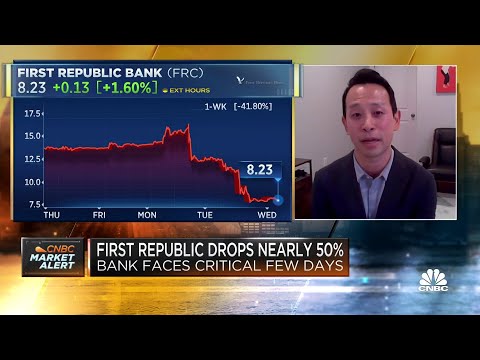 Shares of First Republic drops nearly 50%, hits all-time low