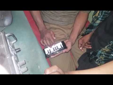 Dilawar sung a song by piano