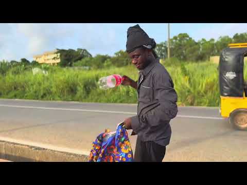 Banzy Banero gives a mad man money 😤after singing his song Journey song in town😢😢.