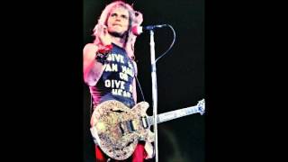 David Lee Roth: &#39;AIN&#39;T NO CHRISTMAS&#39; (new song, 2016)