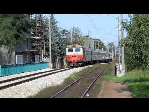 Elektrická lokomotiva 242.211-1. České Budějovice - Severní zastávka