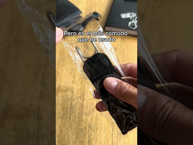Vídeo relacionado con FiveMileBro Cinturón Sin Hebilla, Cinturón con Gancho Metálico, Elástico Invisible Ajustable, Unisex para Hombre y Mujer, Ideal para Jeans, Vestidos, Trabajo, Viajes y Uso Diario (2 Piezas)