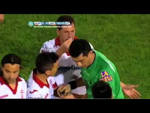 Patada criminal de Arano a Martin Zapata hasta le rompió la camiseta  Huracan vs Independiente