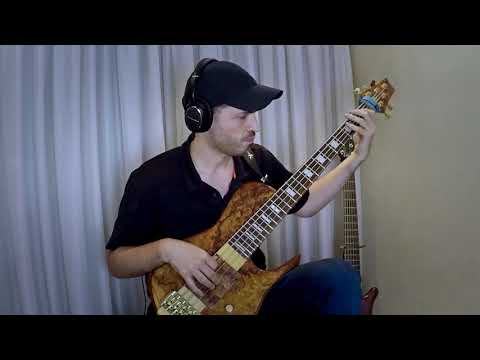 download lagu mp3 mp4 Tom Kennedy Basses Loaded, download lagu Tom Kennedy Basses Loaded gratis, unduh video klip Tom Kennedy Basses Loaded