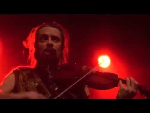 The Raggle Taggle Gypsy with Lyrics - Celtic folk music Live Concert