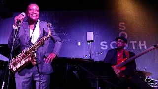 Kim Waters performs &quot;Heart seeker&quot; live at South with Gerald Veasley