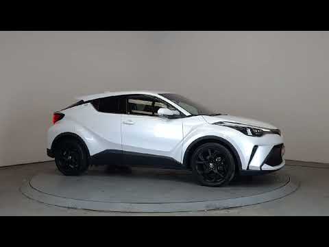 Toyota C-HR HYBRID LUNA SPORT BLACK EDITION AUTO * - Image 2