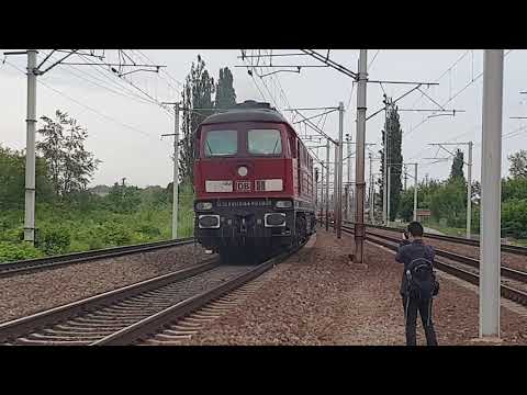 Vlad Tepes DB Cargo intra izolat in gara Chitila, pe linia directa trece 472-1