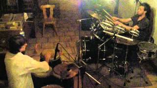 Batterie Vs Percussions  Tom feat Paul & Manuel