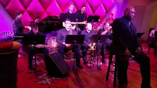 This Guy&#39;s in love with you - Oasis of the Seas Orchestra Band