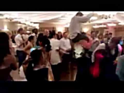 Erik Redmond a.k.a DJ Richterscale video.