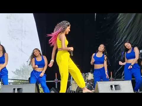 LADY SANJANA @ MIRCHI FEST 2023 || PUNJABI MASHUP + YEH DIL