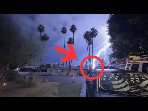 Top 20 CRAZY Lightning Strike Moments You Won't Believe