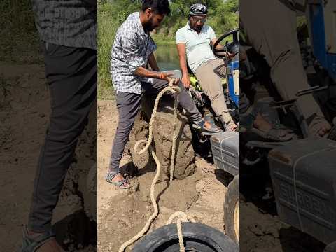 Tractor stuck in deep mud! Brilliant self-recovery trick 🚜🔥 #youtubeshorts #viral #satisfying