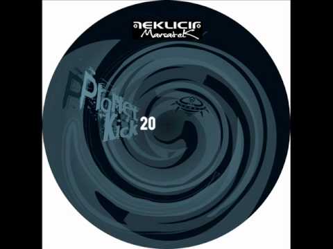 PLANET KICK 20 - MARLYX - Moving paradise