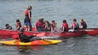 preview picture of video 'Wargrave Boat Club Mini Kayak Course 2009'