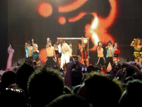 MAD VMA 2010 - Vegas and Martakis in Duet