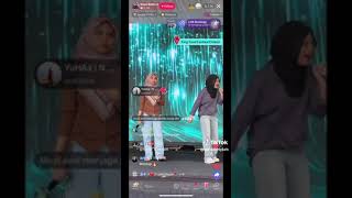 Download lagu Adik beradik kembar nyanyi lagu Ziana Zain tu, banyak power dan👍 mp3