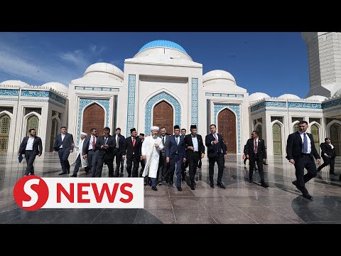 Anwar in Kazakhstan, second stop of his Central Asia visit