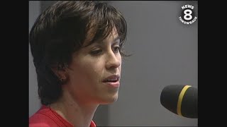 Pop star Alanis Morissette drops by San Diego radio station in 2004
