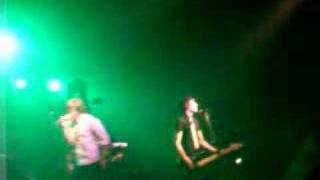 The New Cities - Looks Minus Substance