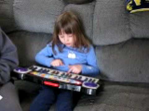 Playing my piano Mary hasd a little lamb