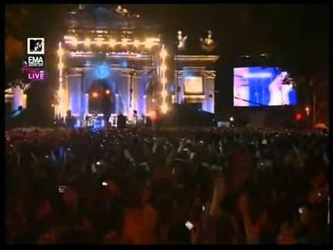 30 seconds to mars amp;kanye west Hurricane live 2010