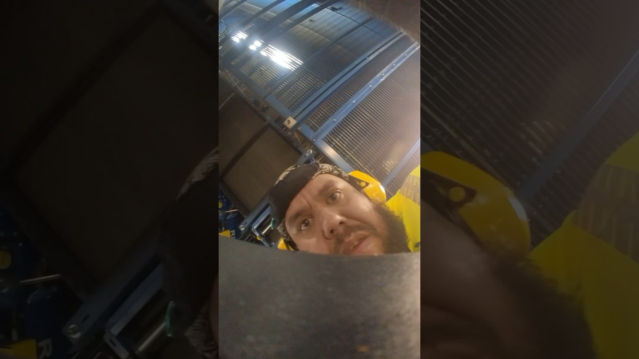 We put a hidden camera on my luggage… (TSA wasn’t happy) 👀😳