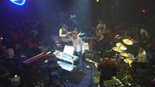 Syria feat Casino Royale - Sempre più vicino live @ Tommy Hilfiger - Milano