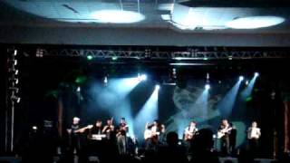 Download lagu Chitãozinho e Xororó - Jeito de Cowboy mp3