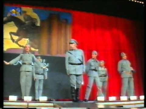 Cena hilariante de "Passa por mim no Rossio" (com Varela Silva)