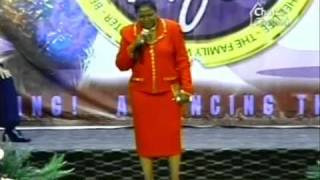Pastor Shirley Caesar sings HIS EYE IS ON THE SPARROW