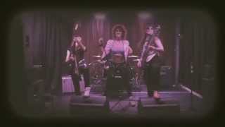 Lizzies - Speed on the Road (OFFICIAL VIDEO)