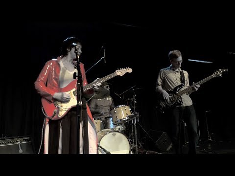 Mean Mary & The Contrarys - I Face Somewhere