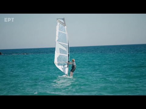 Η 86χρονη Κεφαλονίτισσα που κάνει σερφ